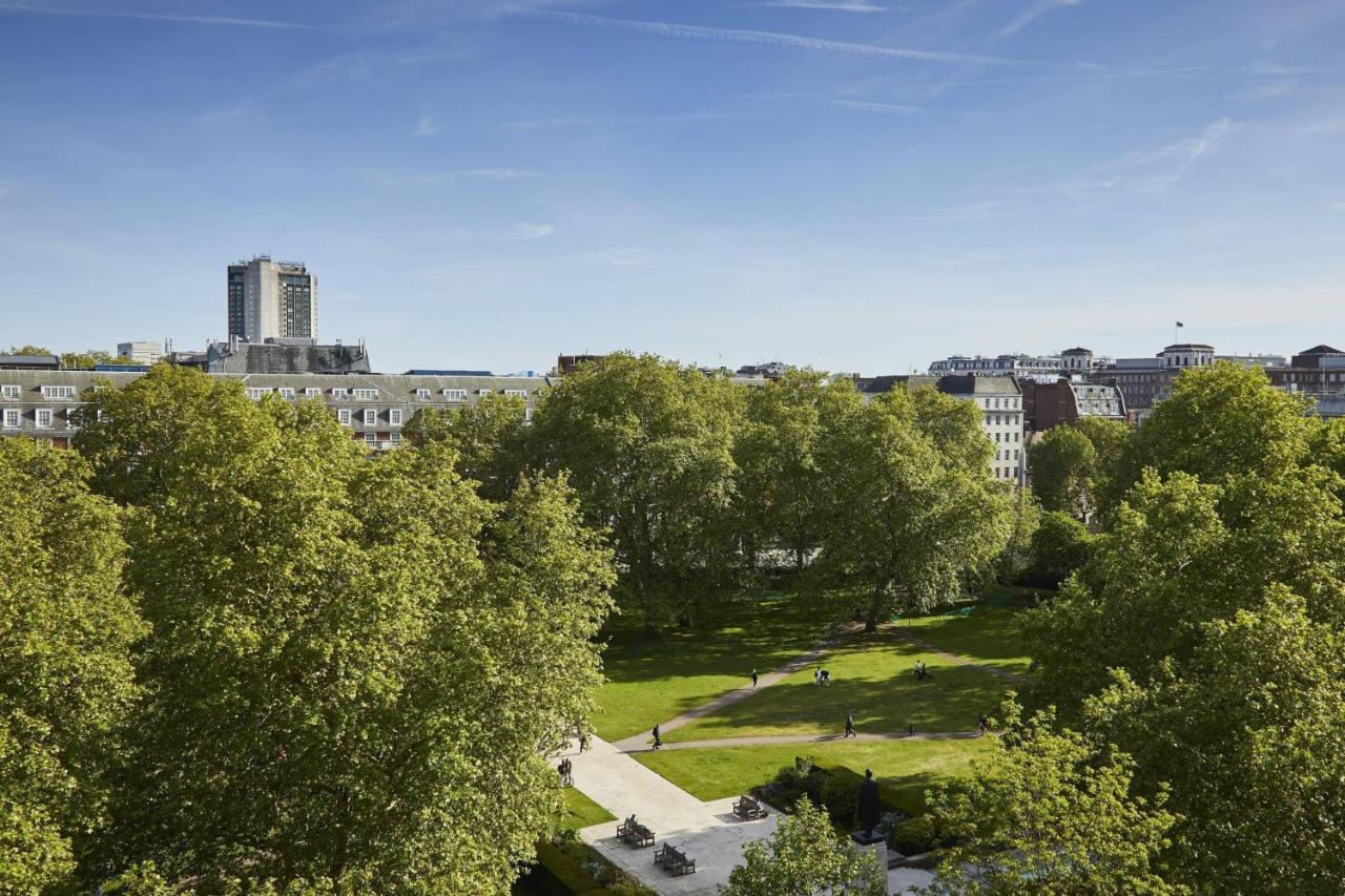Guide to the best things to do in Mayfair London. From picnics in Mayfair’s beautiful square gardens where art installations and concerts take places to cool and fun places to visit in Mayfair both day and night. Things To Do In Mayfair | Mayfair Things To Do | Things To Do Near Mayfair | Places To Go In Mayfair | Things To Do Around Mayfair | Things To Do In Mayfair At Night | Mayfair Attractions | Things To Do In Mayfair London | Mayfair Clubs | London Mayfair Area | The Mayfair London | Quirky things to do in Mayfair London | Fun Things To Do In Mayfair | Places to eat in Mayfair