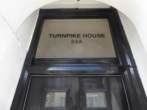 Turnpike House