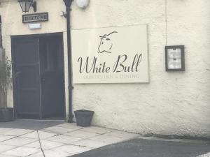 The White Bull Country Inn & Dining