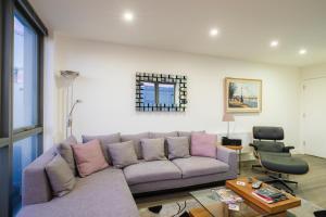 Trendy Islington flat for 2 with patio