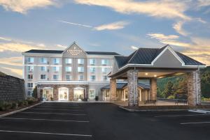 Country Inn & Suites by Radisson, Asheville Downtown Tunnel Road, NC