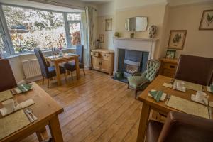 Jenkin Hill Cottage Bed and Breakfast