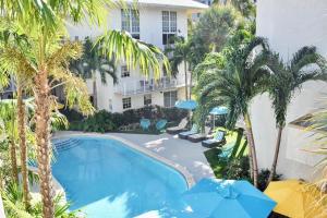 Suites at Coral Resorts
