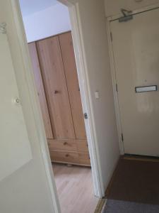 DOUBLE BED ROOM @Clapham