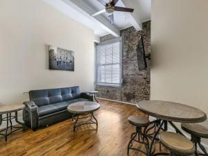 Beautiful Condos Steps from French Quarter and Bourbon St