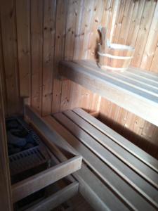 Lodge 29 with Hot Tub and Sauna - R and R Holidays Ltd