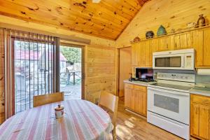 Bolton Landing Cottage with Deck - Walk to Beach!