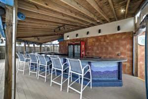 North Myrtle Beach Resort Condo with Ocean Views!