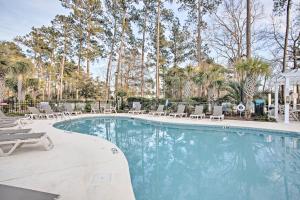 Resort Condo with Pool Access 6 Miles to Boardwalk!