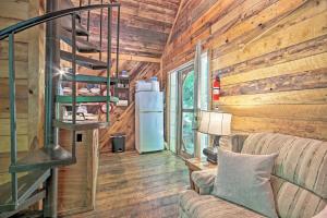 Creekside Cabin with Deck in Pisgah Forest!
