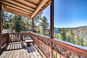 Nederland Cabin with Fireplace, Mtn Divide Views