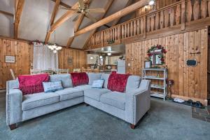 Secluded Poconos Cabin with Big Bass Amenities!