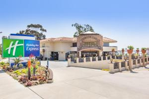 Holiday Inn Express Hotel & Suites San Diego Airport - Old Town, an IHG Hotel