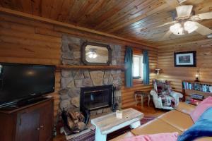 Grand Lake Cabin Escape