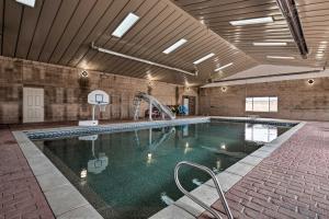 Luxe Erda Home with Indoor Pool, Yard and Mountain View