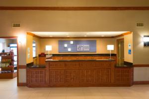 Holiday Inn Express Hotel & Suites Chicago West Roselle, an IHG Hotel