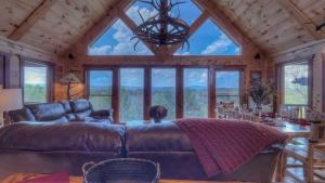 Cloud Top Cabin by Escape to Blue Ridge
