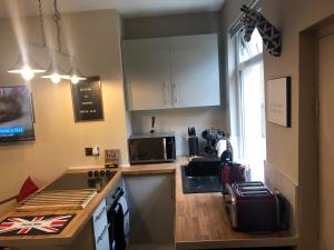 3 Bed Brittania Styled CENTRAL Home Near LFC +40GB wifi