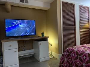 Private Suite 3 Bedrooms&Living near U-District