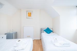 Solid Rock Extended Stays Dagenham A13
