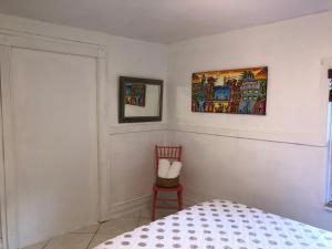 V - Cozy Room in the Heart of Little Havana (Ap 3)