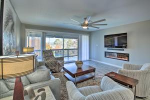 Ideally Situated Condo with Resort Amenities!