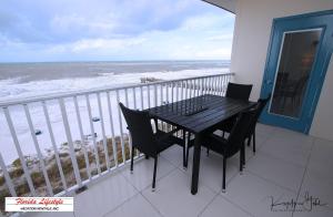 Beach Palms by Florida Lifestyle Vacation Rentals