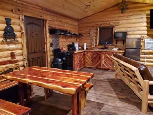 Music Mountain Cabins Family Retreat