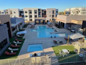Stay Gia New Modern 1 Br Apartment With Swimming Pool & Gym At Grayson Place