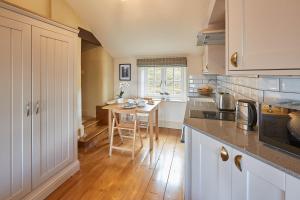 Host & Stay - Silver Well Cottage