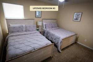Houston SW Sugarland 5 Bed 2 Bath 9 Beds - Cribbage
