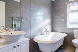 Chatsworth Lodge 4 with Hot Tub - at Luxury Resort