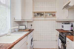 Quirky and Unique 1 Bedroom Apartment in Belsize Park