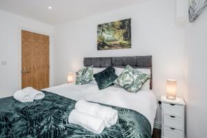 REAL - Watford Central Serviced Apartments - F3