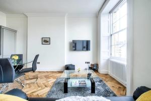 GuestReady - Modern Home 5 minutes walk from Princes Street