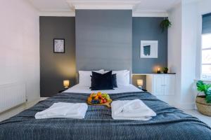 Rest & Recharge by MediaCityUK (4 bedrooms, 9 beds, 2 bathrooms, Free Parking)