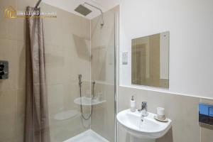 New Luxurious 3 Bed Apartment in Dagehnam/Barking with Free Parking & Wifi