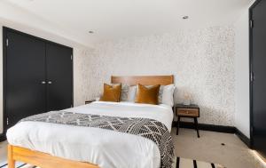 The Wapping Wharf - Modern & Bright 2BDR Flat on the Thames with Parking