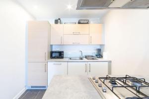Pass the Keys Cosy 1BED Apartment nearby Canary Wharf