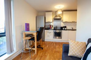 Spacious 3 Bedroom Apartment near Manchester City Centre with all Amenities