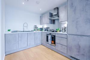 ✰OnPoint - MODERN 2 Bed Apartment Close To Centre✰