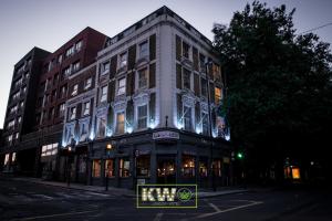 London K W Hotel