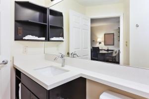 Candlewood Suites Huntersville-Lake Norman Area, an IHG Hotel