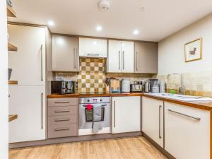 Pass the Keys Smart, New 2 bedroom apartment in Fishbourne