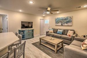 NEW!! Upscale cottage at Garden City Beach.