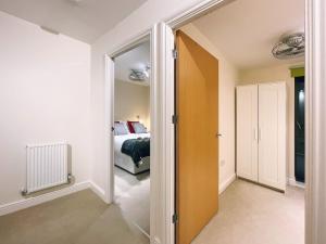 Apartment in Colindale