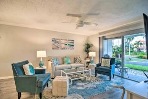 St Pete Condo with Patio and Pool about 2 Mi to Beach