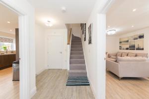 Greenfield's - New Modern 3 Bedroom Home - Johnstonen Close, Bracknell
