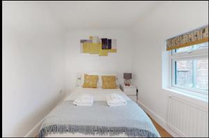 New Spacious 1 bed studio flat in Aldgate