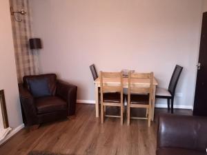 Comfortable 2 bedroom residential home